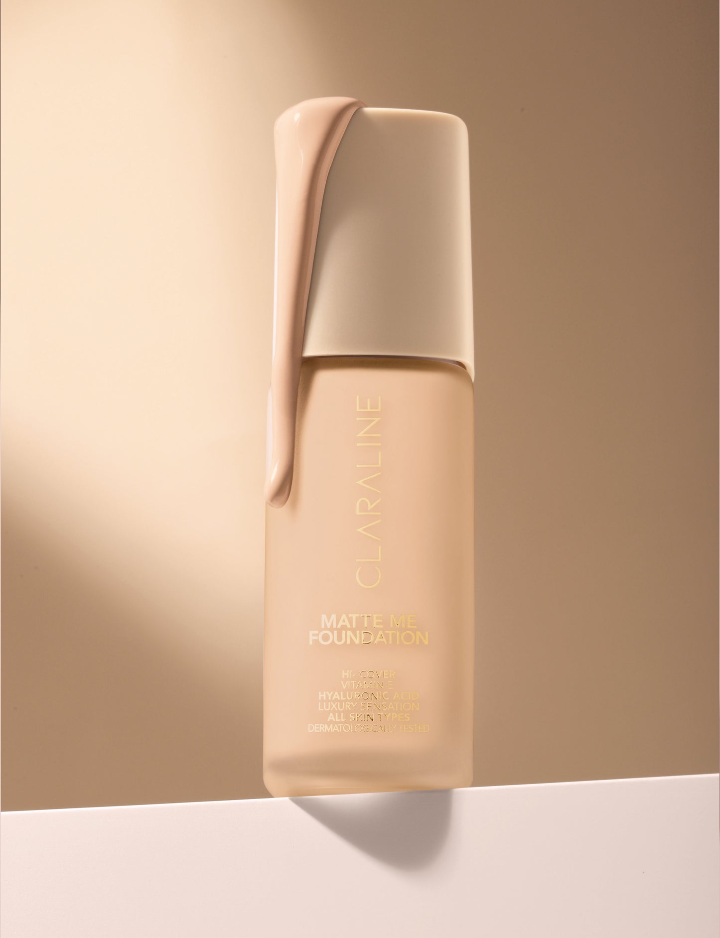 Matte Me Foundation – 44ml - lifestyle